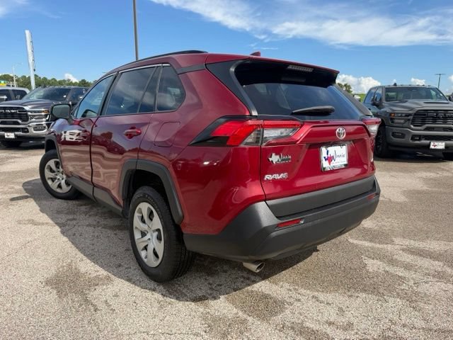Used 2021 Toyota RAV4 LE FWD image 9