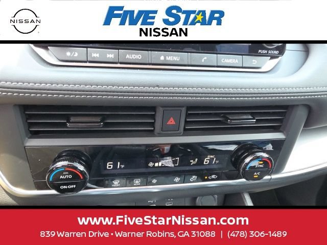 Used 2026 Nissan Rogue SV FWD image 15