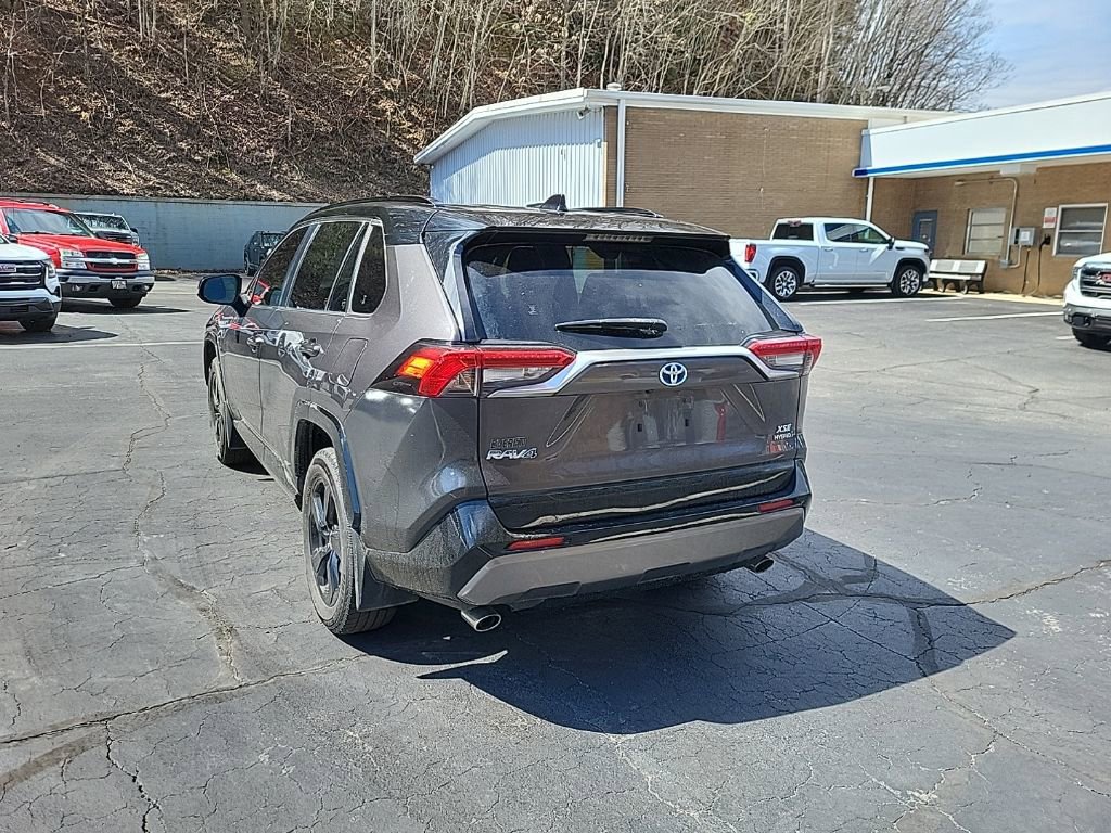 Used 2019 Toyota RAV4 XSE w/ XSE Weather Package image 10