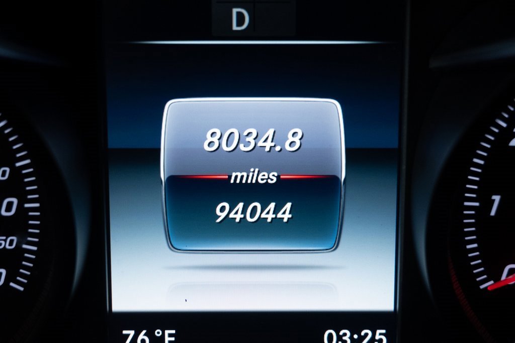 Used 2018 Mercedes-Benz GLC 300 4MATIC image 11