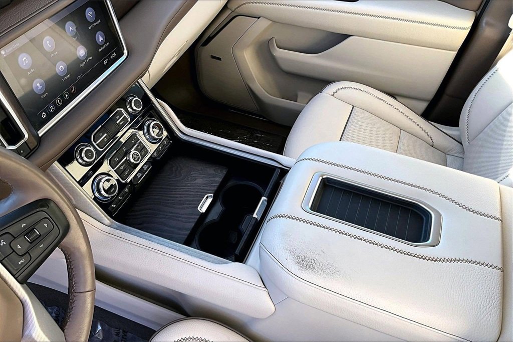 Used 2021 GMC Yukon Denali w/ Denali Premium Package image 22