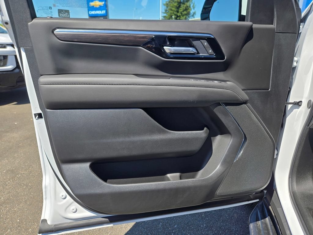 New 2026 Chevrolet Tahoe LS AWD/4WD image 12
