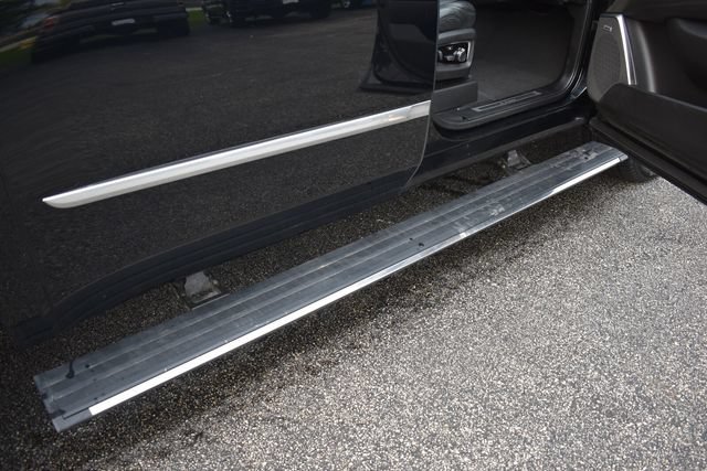 Certified 2019 Cadillac Escalade ESV Platinum AWD/4WD image 13