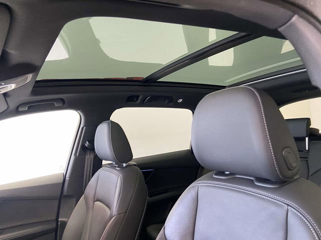 Used 2025 Audi Q7 3.0T Premium Plus image 14