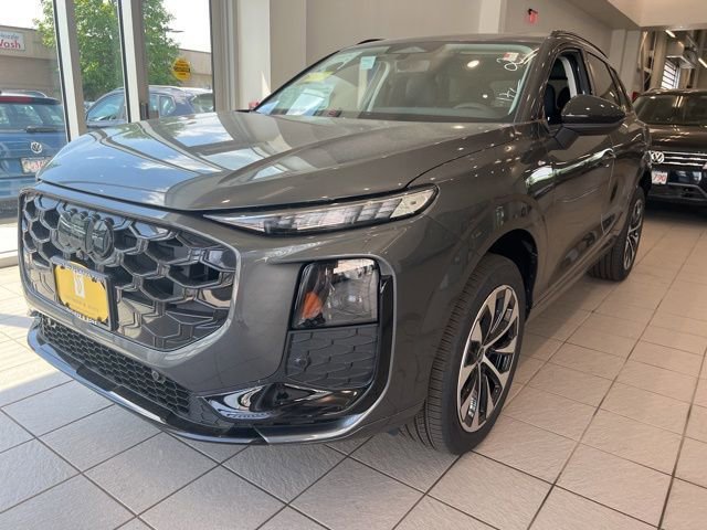 New 2026 Audi Q3 quattro 2.0T AWD/4WD image 3