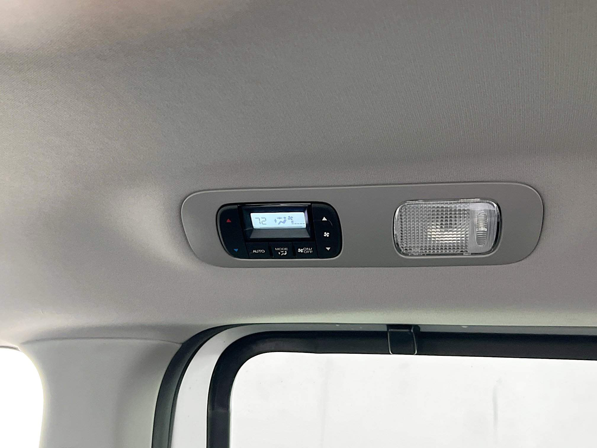 Used 2023 Honda Odyssey Elite image 27