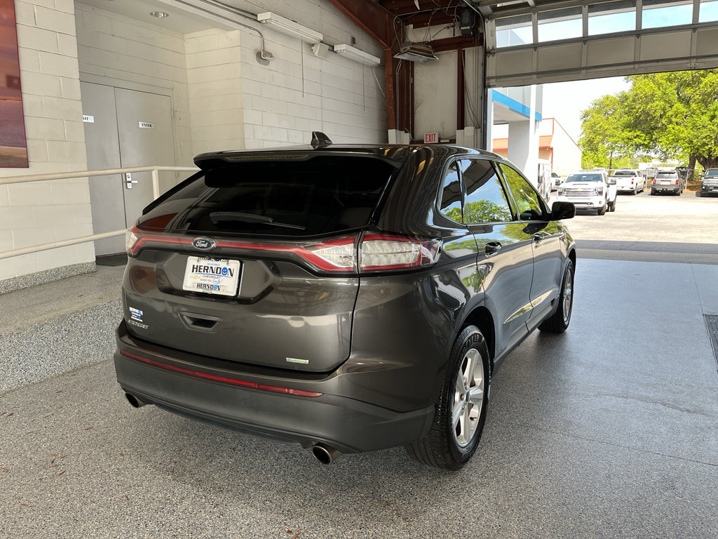 Used 2017 Ford Edge SE FWD image 9