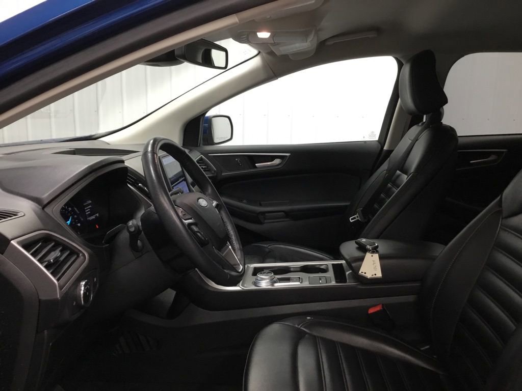 Used 2023 Ford Edge SEL image 5