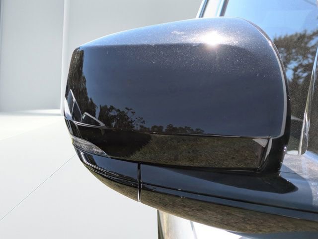 New 2025 Jeep Grand Cherokee Limited w/ Black Appearance Package image 10