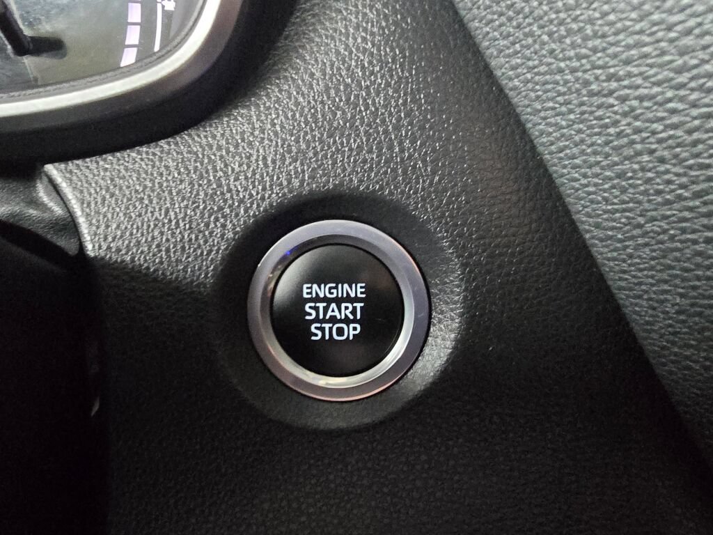 Used 2024 Toyota Corolla XSE FWD image 29