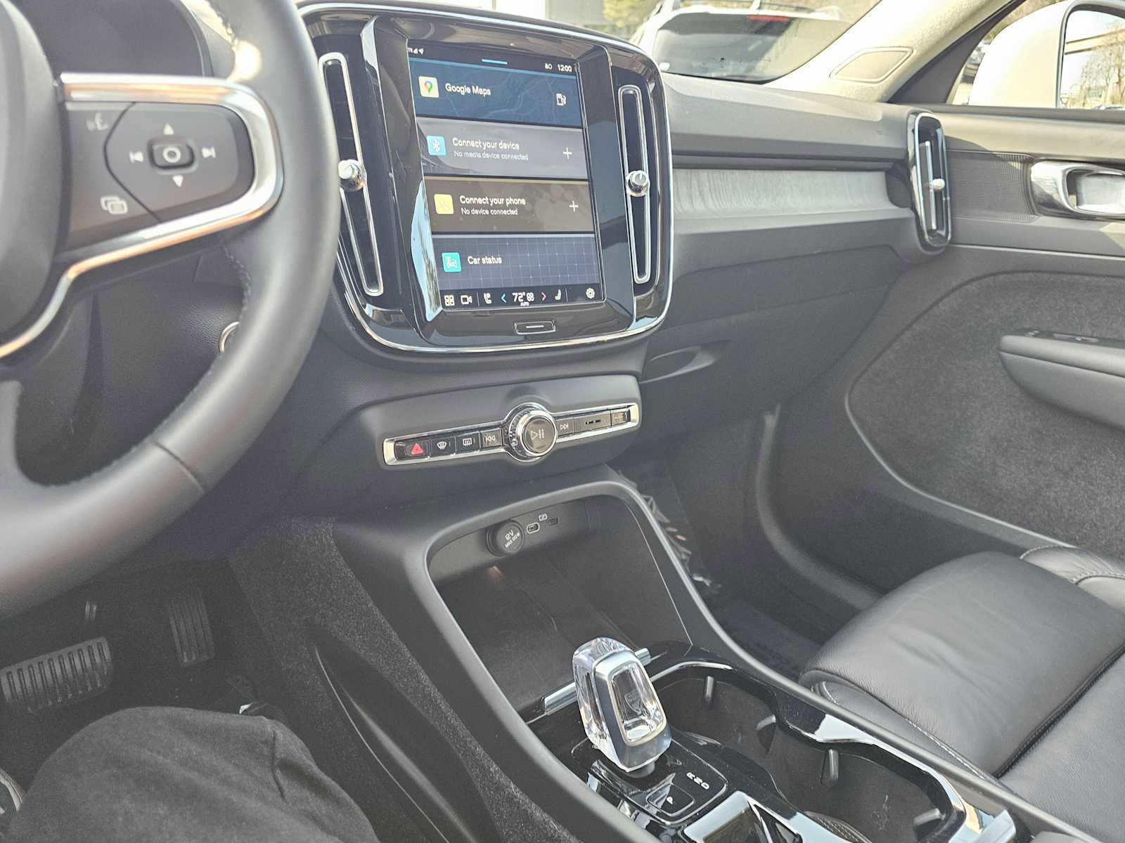 Used 2023 Volvo XC40 B4 Plus w/ Protection Package Premier FWD image 33