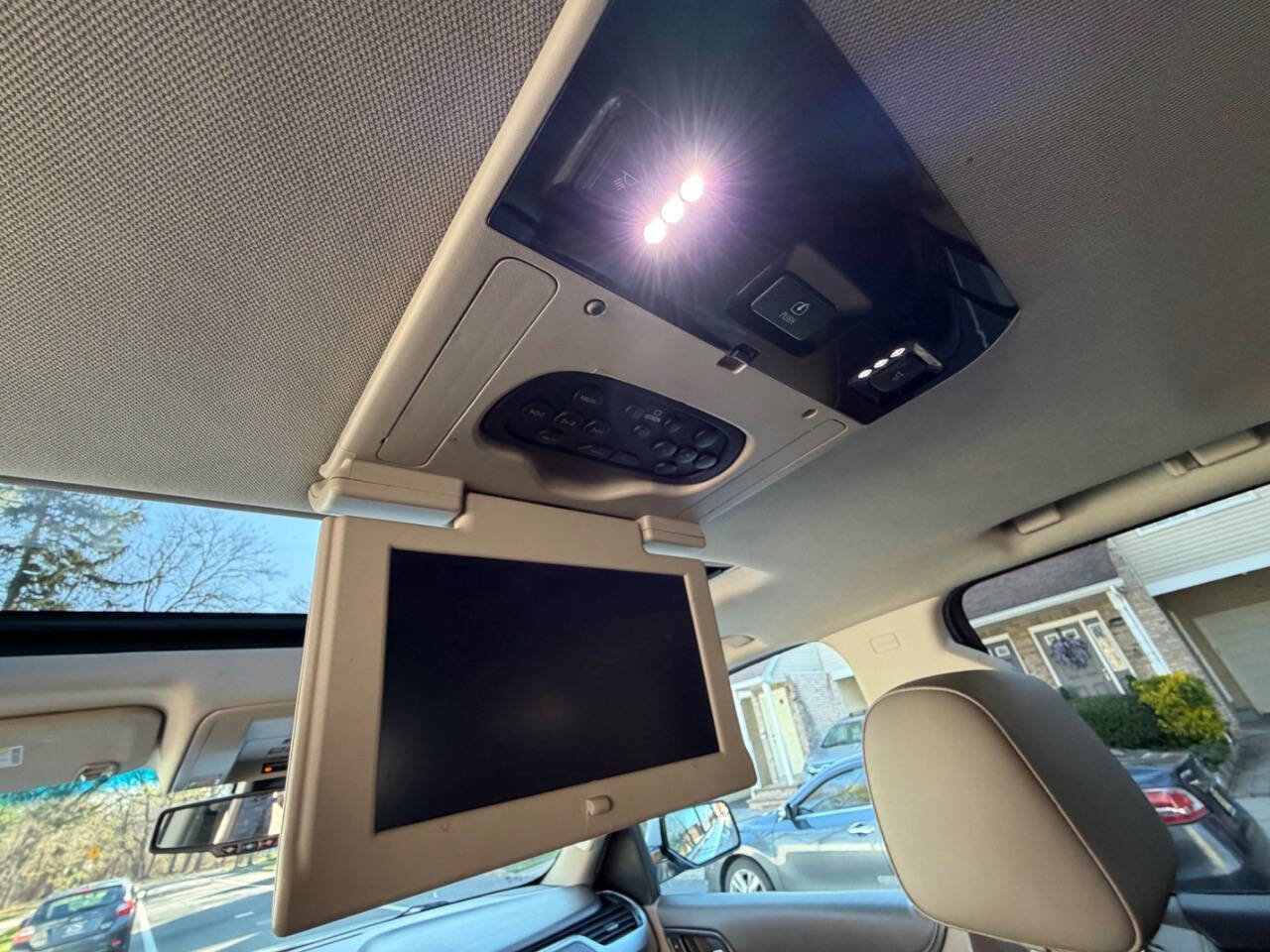 Used 2017 Chevrolet Tahoe LT image 13