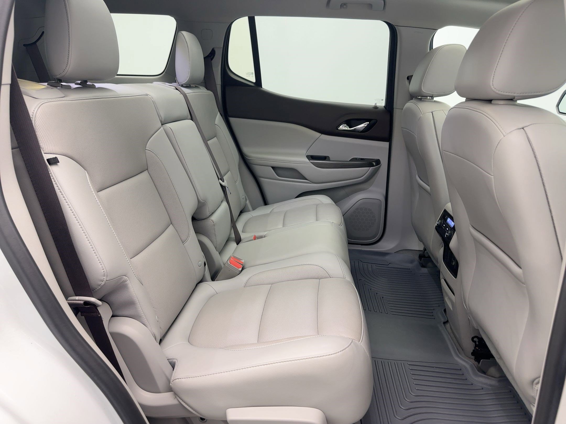 Used 2019 GMC Acadia SLT image 29