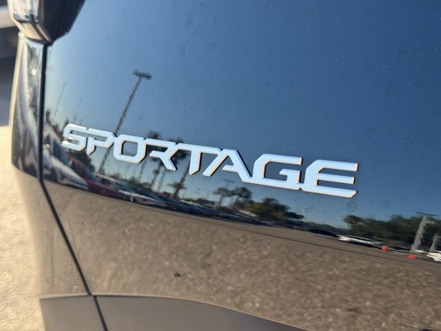 Used 2026 Kia Sportage EX w/ EX Panorama Roof Package FWD image 8