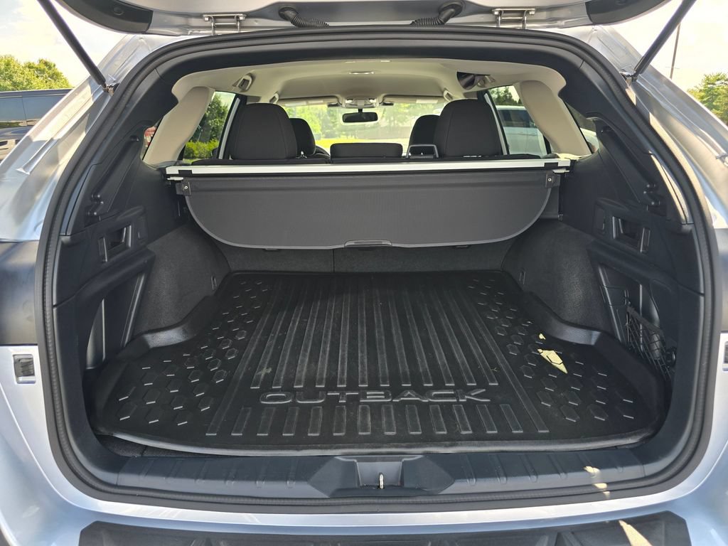 Used 2023 Subaru Outback Premium AWD/4WD image 13