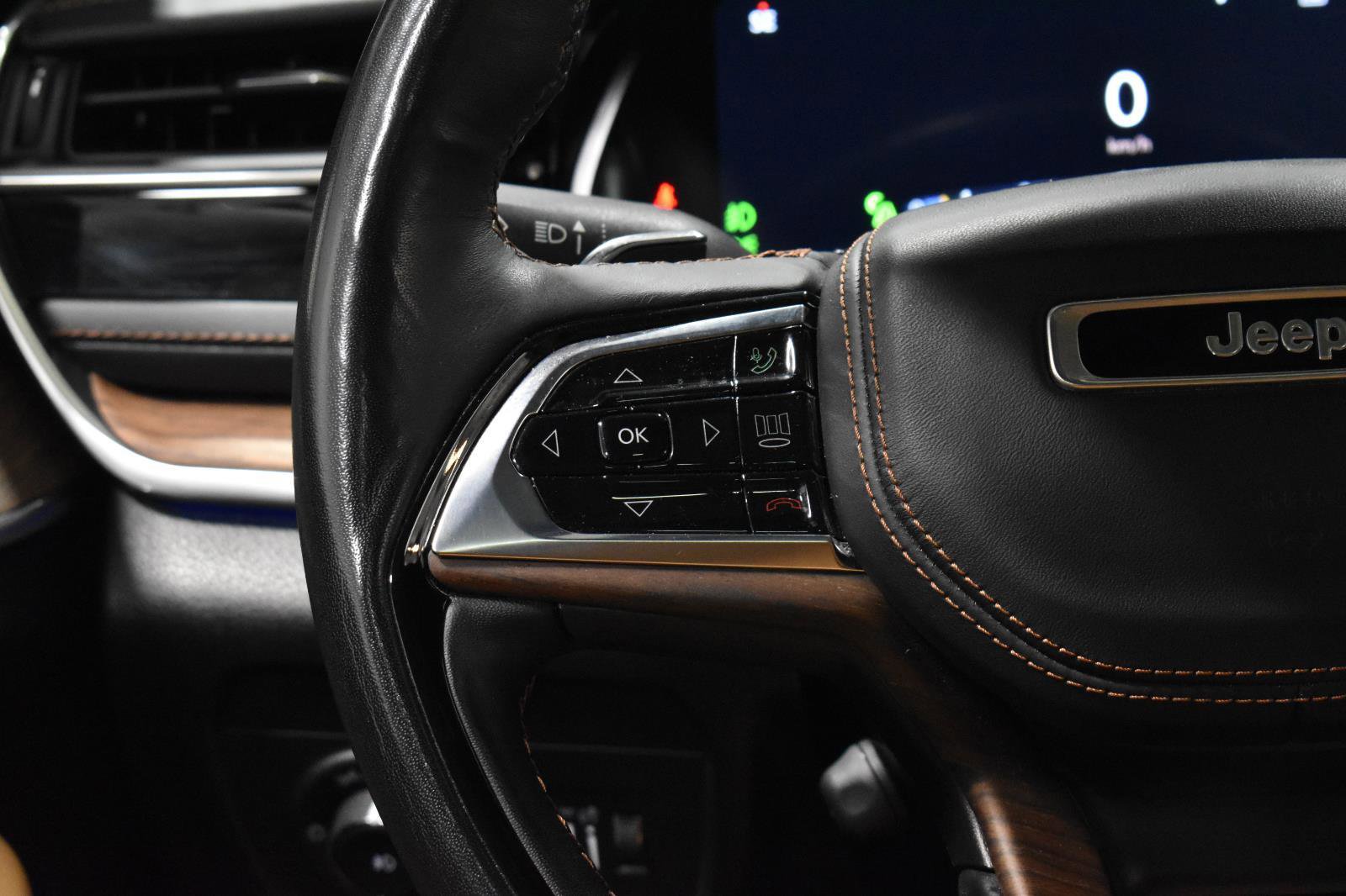 Used 2023 Jeep Grand Cherokee L Summit w/ Advanced Protech Group IV image 10