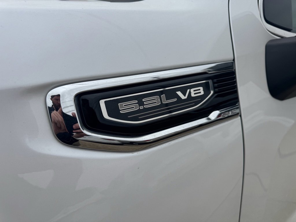 Used 2023 GMC Sierra 1500 SLT w/ SLT Premium Plus Package image 9