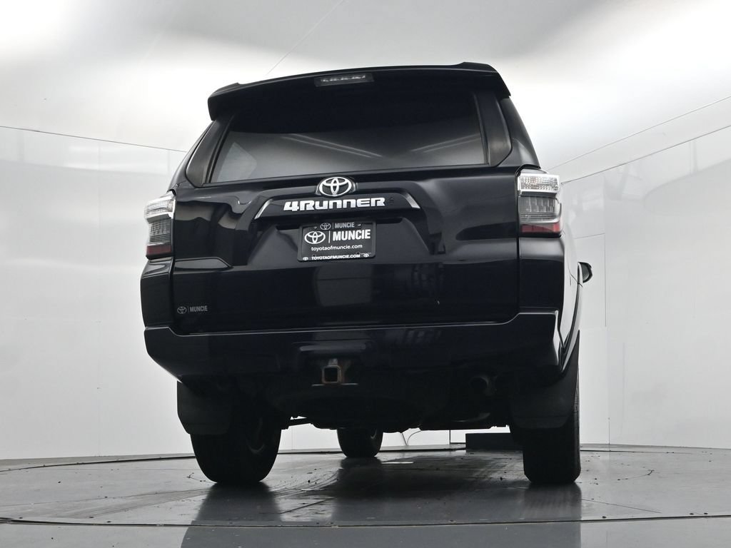 Used 2021 Toyota 4Runner SR5 Premium w/ Moonroof Package AWD/4WD image 53