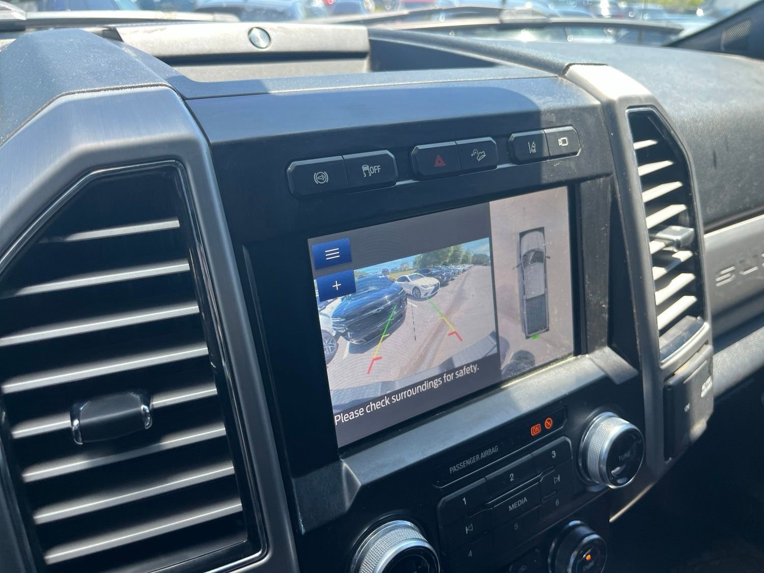 Used 2021 Ford F250 Platinum w/ FX4 Off-Road Package AWD/4WD image 10