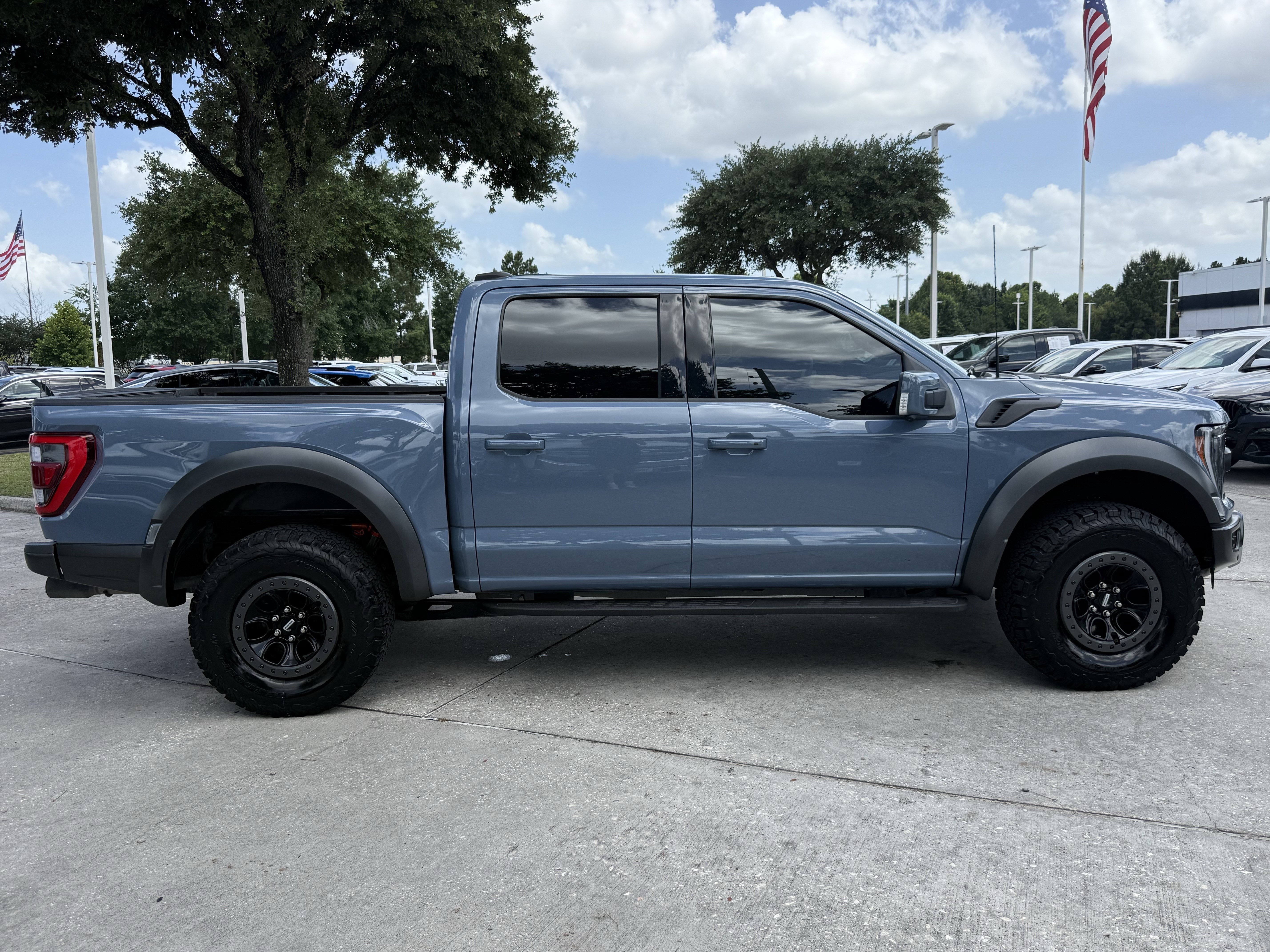 Used 2023 Ford F150 Raptor w/ Raptor Carbon Fiber Package AWD/4WD image 3