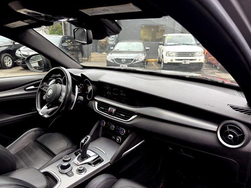 Used 2020 Alfa Romeo Stelvio Ti Sport w/ Quick Order Package 22S Sport image 30