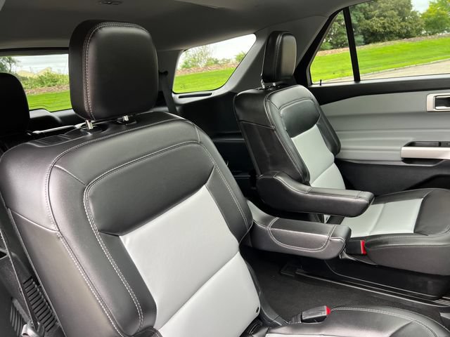 Certified 2023 Ford Explorer XLT w/ Equipment Group 202A AWD/4WD image 31