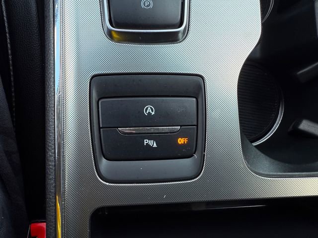 Used 2024 Ford Edge Titanium image 10
