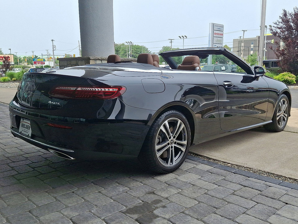 Used 2023 Mercedes-Benz E 450 4MATIC Cabriolet image 25