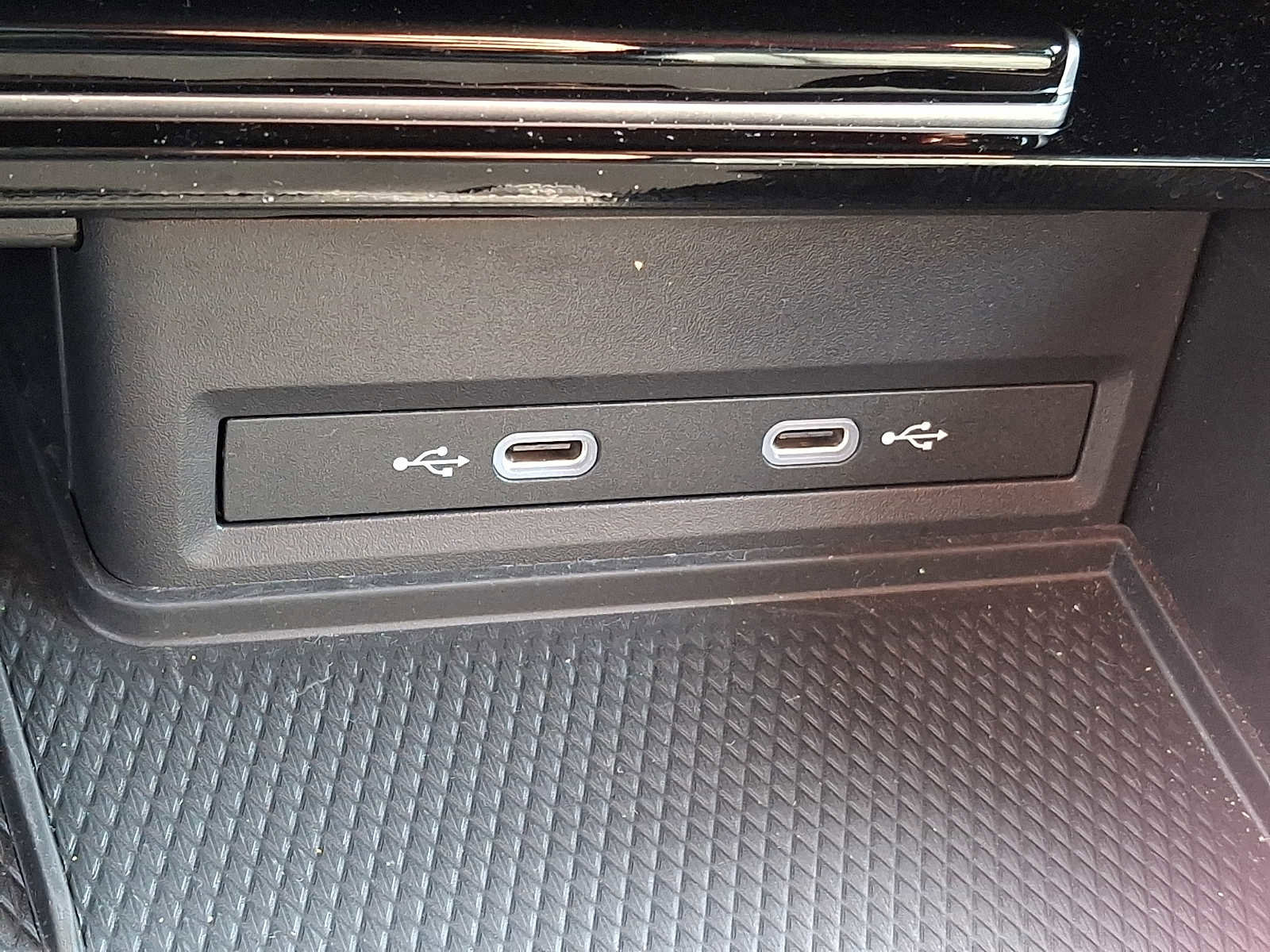 Used 2025 Volkswagen Atlas SEL Premium R-Line image 23