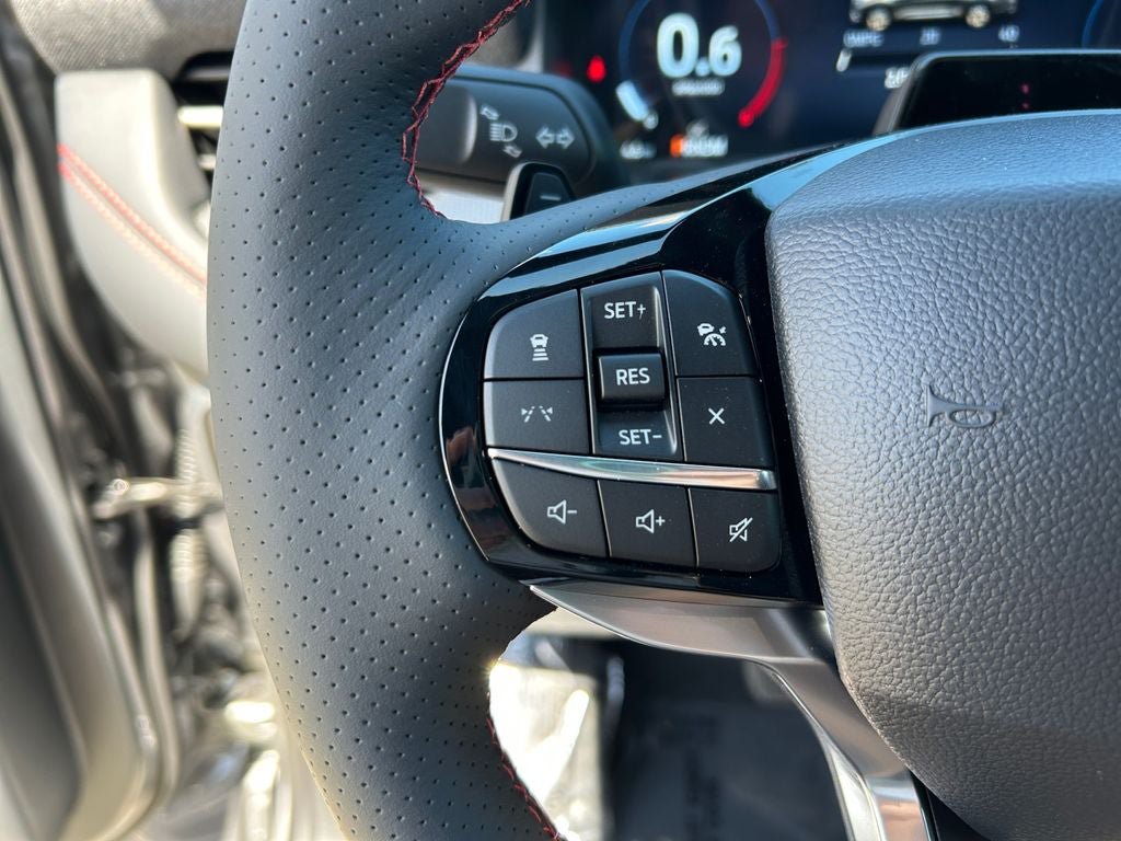 Used 2025 Ford Explorer ST AWD/4WD image 17