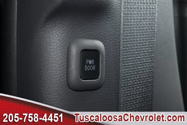 Used 2023 Toyota Sienna XLE FWD image 30