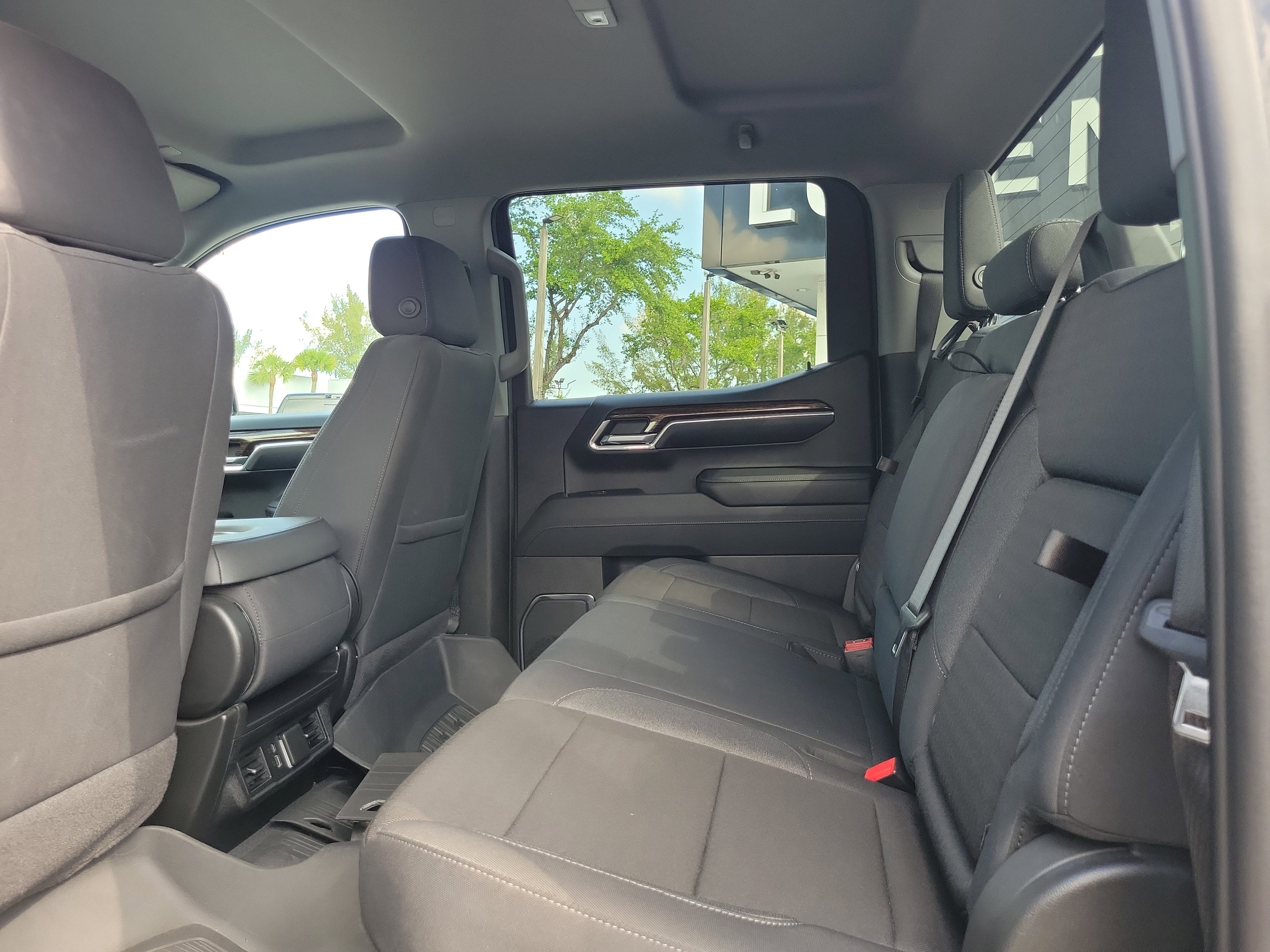 Used 2024 GMC Sierra 1500 Elevation AWD/4WD image 13