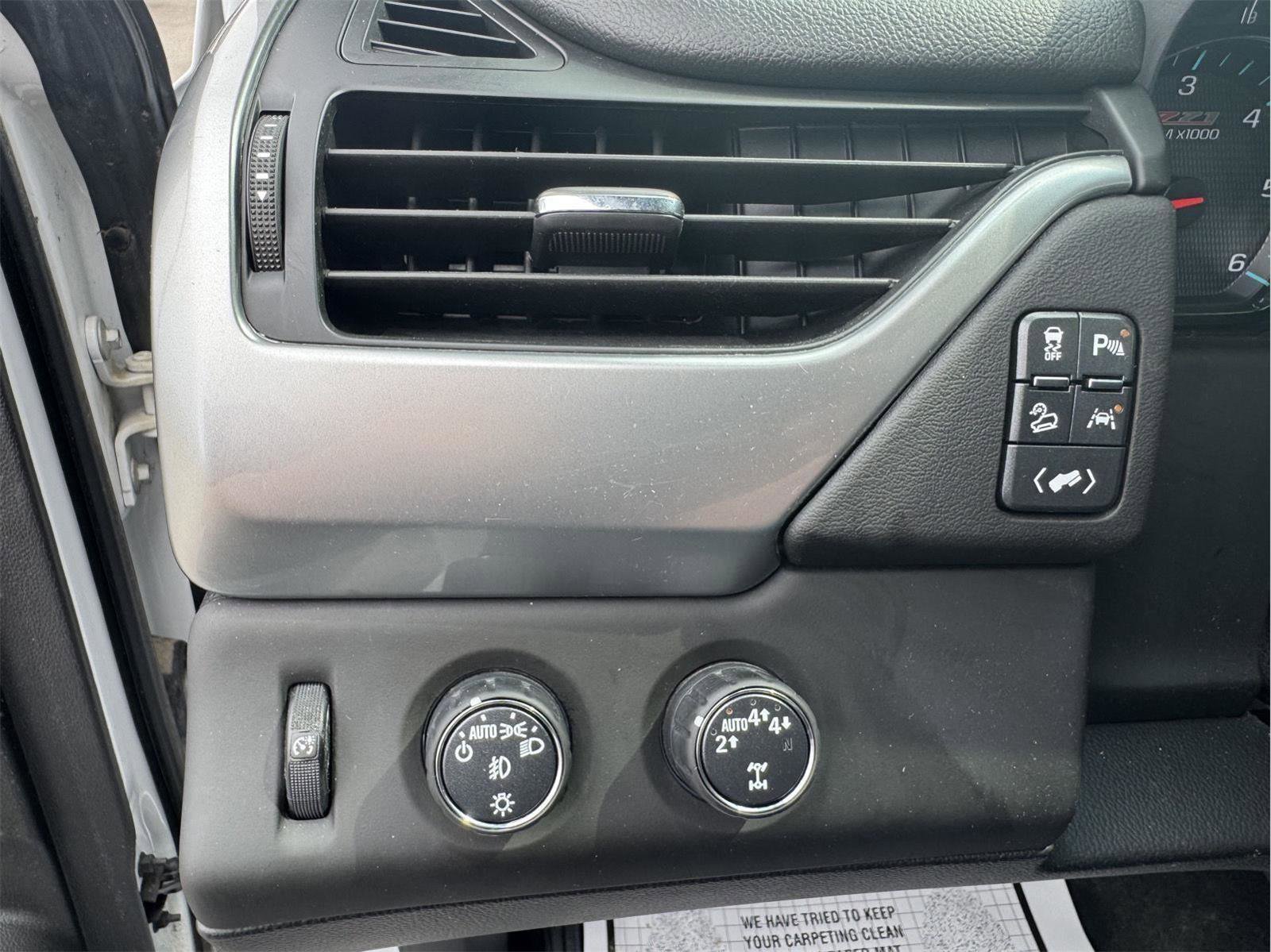 Used 2018 Chevrolet Tahoe LT image 23