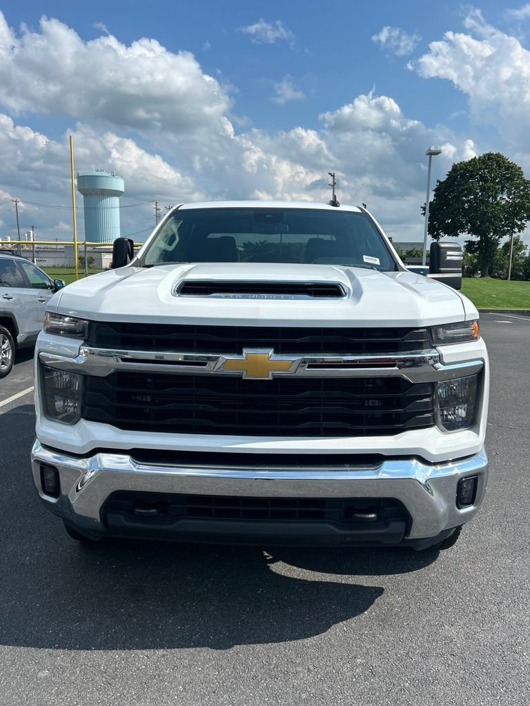 Used 2026 Chevrolet Silverado 2500 LT AWD/4WD image 5