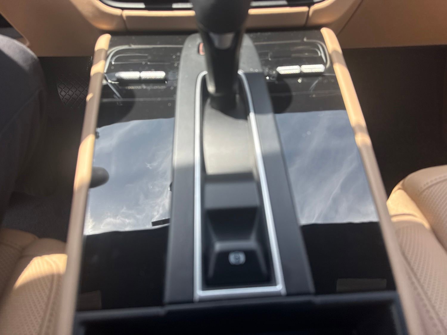 Used 2022 Porsche Macan S AWD/4WD image 13