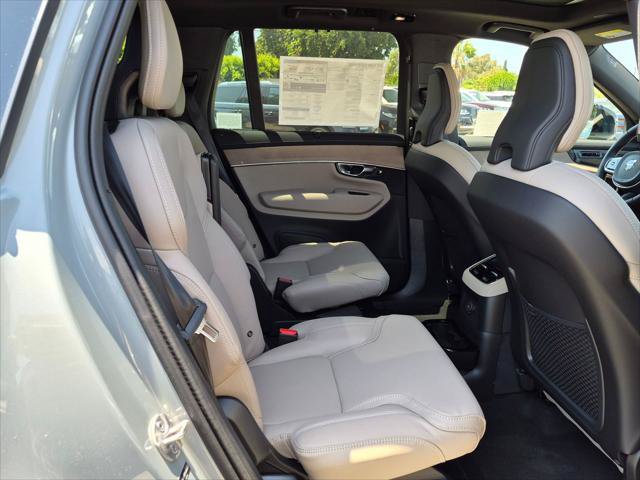 New 2026 Volvo XC90 T8 Ultra w/ Protection Package AWD/4WD image 13