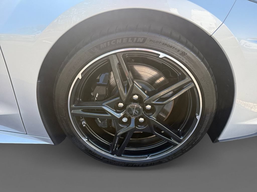 Used 2020 Chevrolet Corvette Stingray Premium Cpe w/ 3LT Preferred Equipment Group RWD image 16