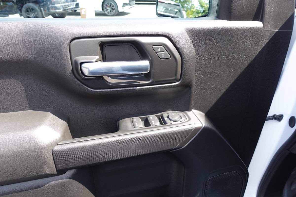 Used 2024 Chevrolet Silverado 1500 W/T w/ WT Value Package AWD/4WD image 15