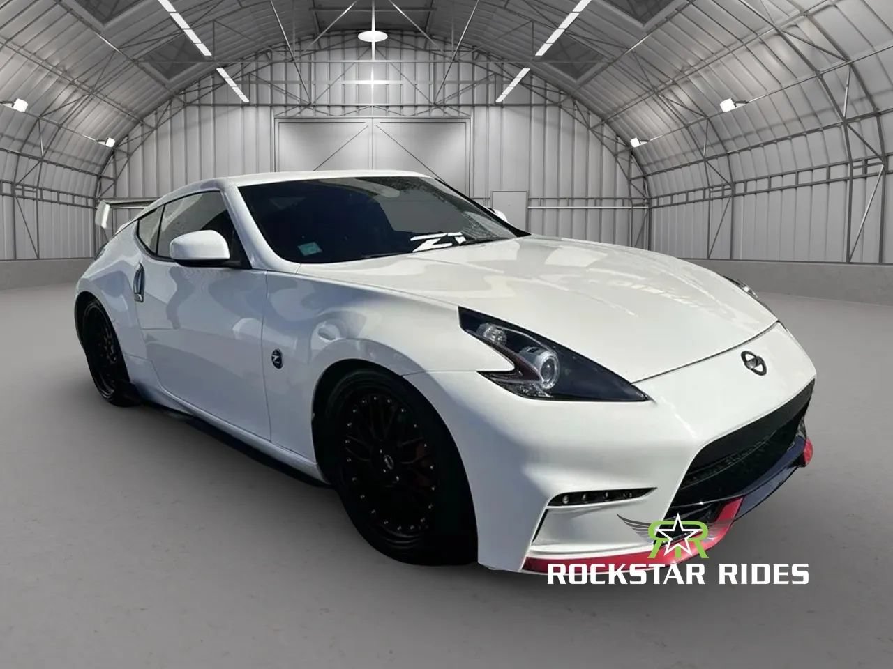 Used 2018 Nissan 370Z Coupe RWD image 17