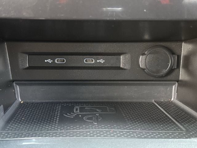 Used 2022 Volkswagen Tiguan SEL R-Line AWD/4WD image 22