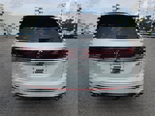 New 2026 Volkswagen Atlas SEL Premium R-Line image 3