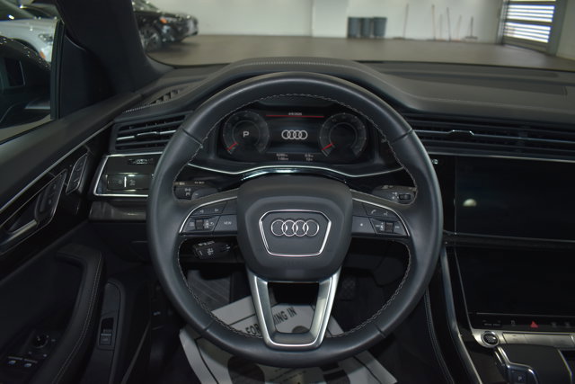 Certified 2025 Audi Q8 Premium Plus w/ Premium Plus Package AWD/4WD image 30