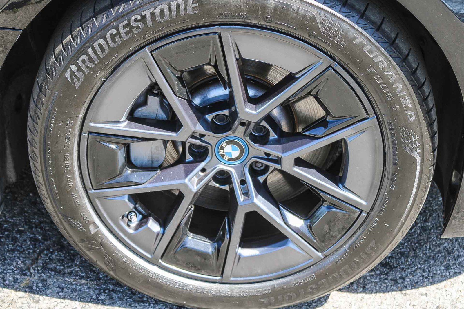 Certified 2023 BMW i4 eDrive40 w/ Premium Package RWD image 10