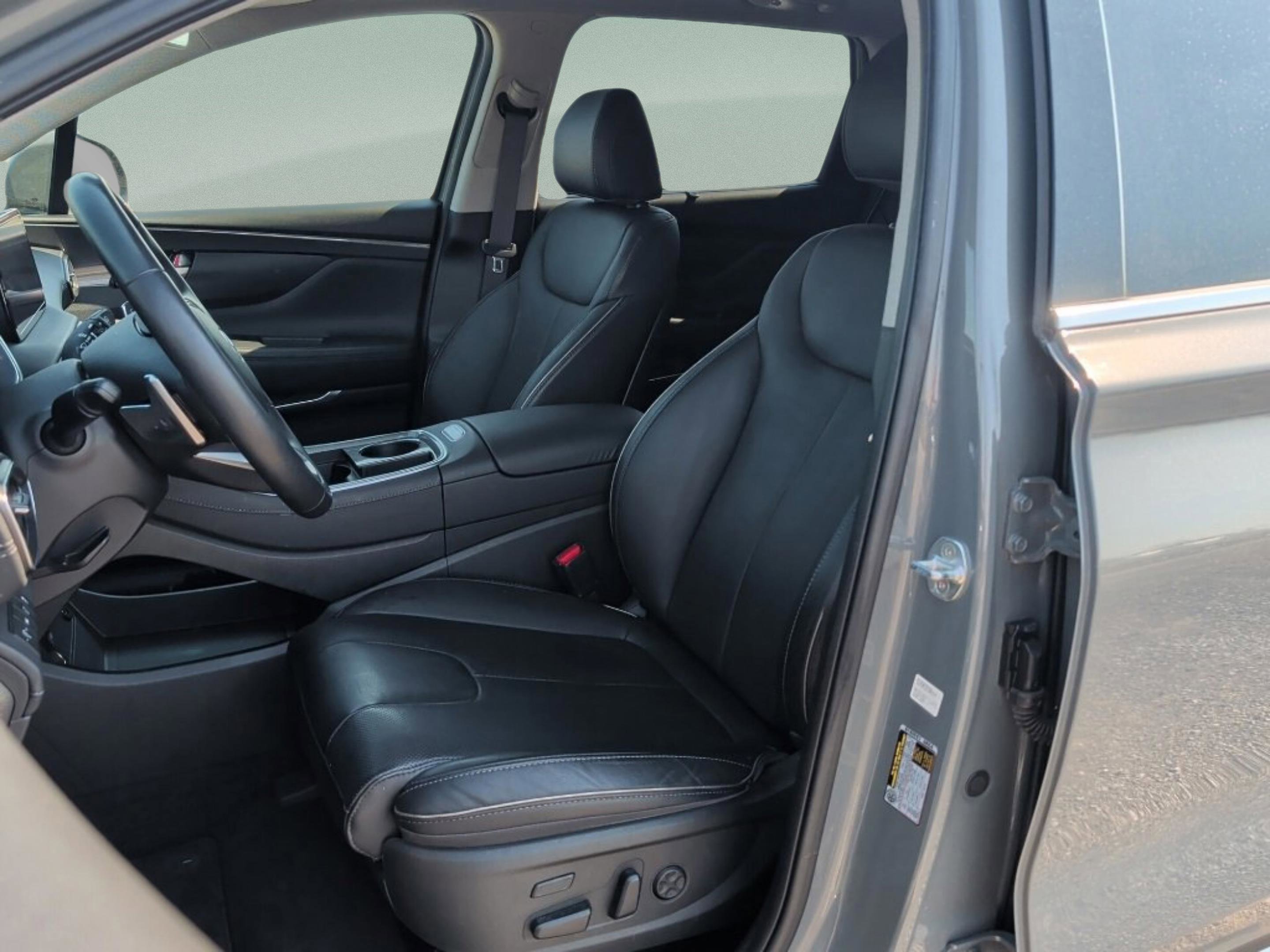 Used 2023 Hyundai Santa Fe Limited image 18