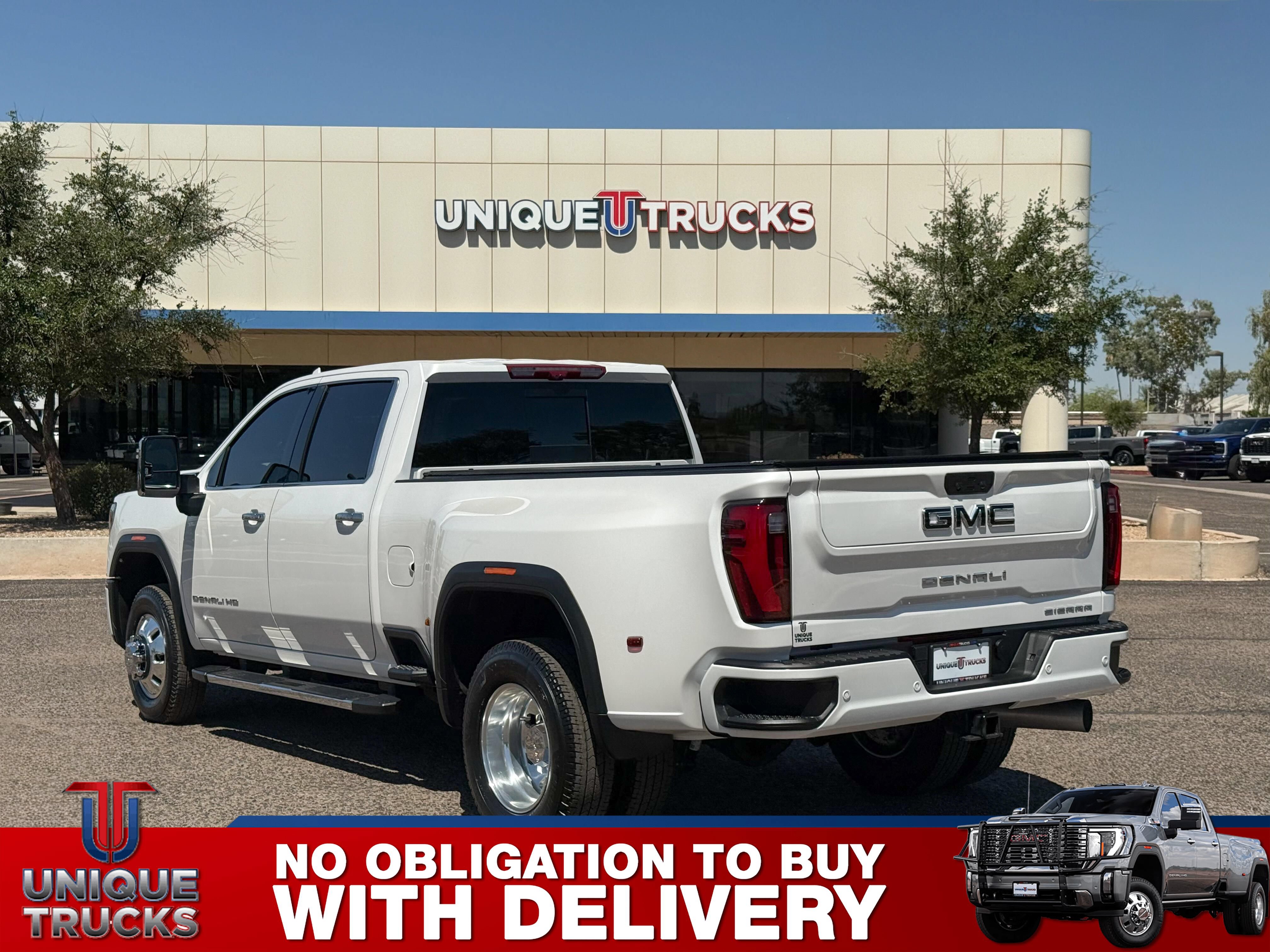 Used 2024 GMC Sierra 3500 Denali w/ Denali Reserve Package AWD/4WD image 10