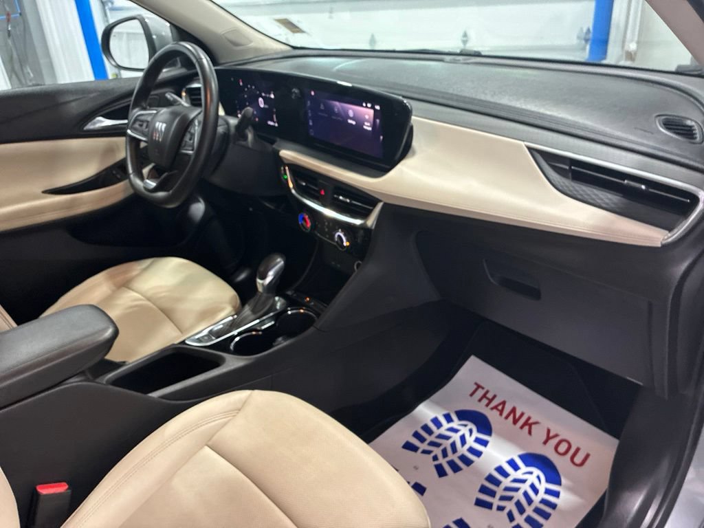 Used 2024 Buick Encore GX Sport Touring FWD image 39
