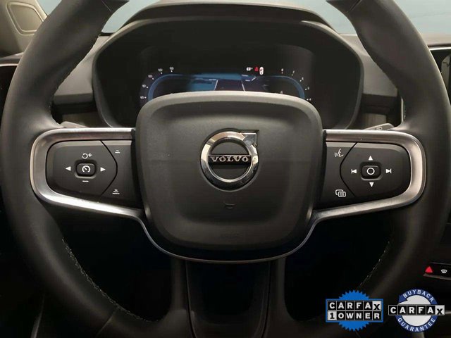 Used 2025 Volvo XC40 B5 Plus image 39