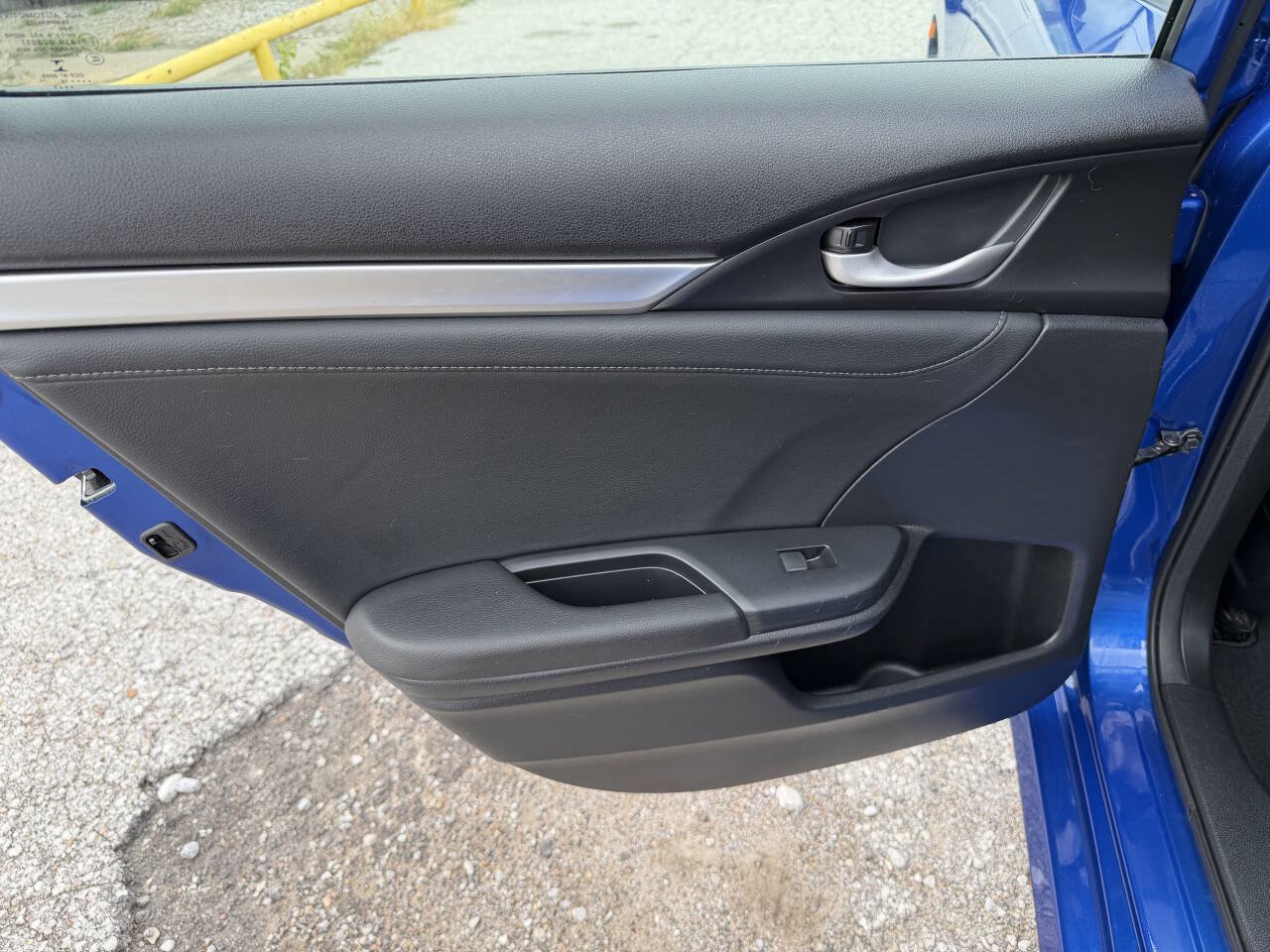Used 2016 Honda Civic Touring image 15