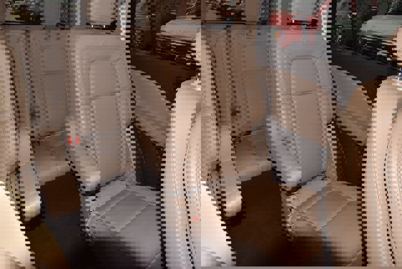 Certified 2023 Lincoln Aviator Reserve w/ Elements Package Plus image 22