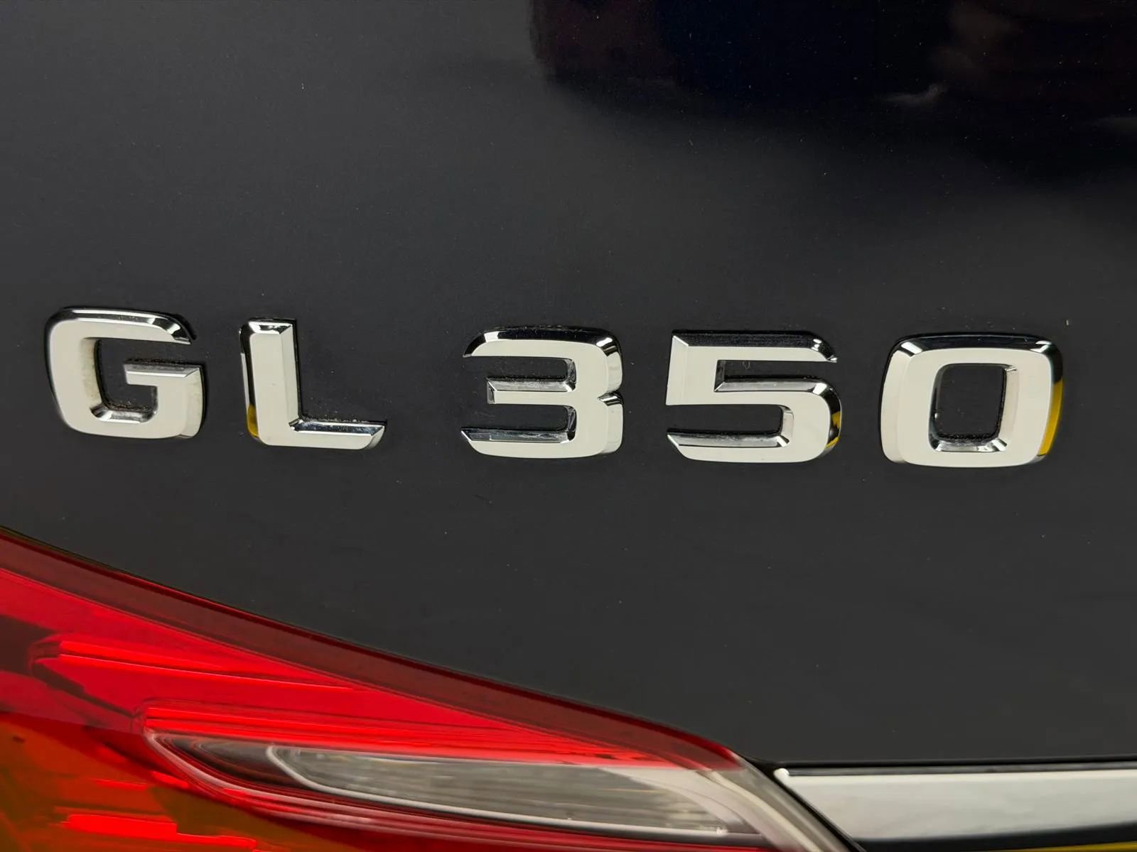 Used 2016 Mercedes-Benz GL 320 BlueTEC 4MATIC image 9